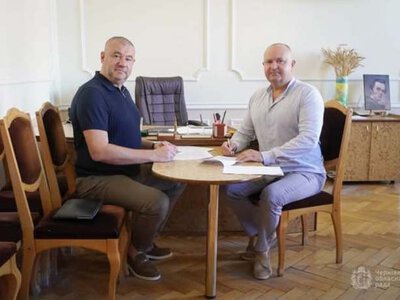 Обласна влада продовжила контракт з гендиректором Центру екстреної меддопомоги Буковини