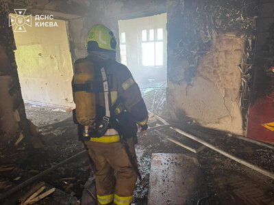 У Подільському районі Києва загорілося приміщення школи