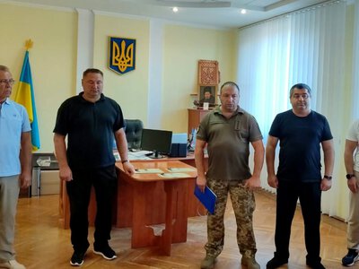 Трьох захисників із Тульчинської громади нагородили відзнаками Міноборони «За поранення»