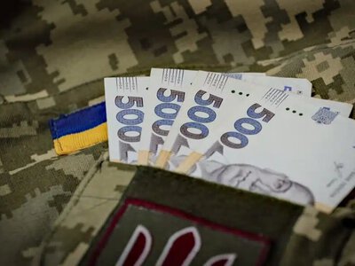 Ще 42 військові з Рівненської громади отримають матеріальну допомогу