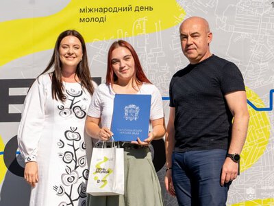 Сергій Надал нагородив активну молодь Тернополя