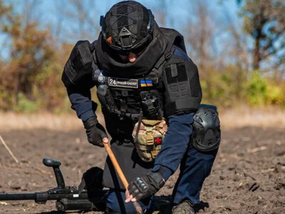 У Міжнародному реєстрі збитків агресії РФ зʼявились нові категорії — за гуманітарні витрати та розмінування