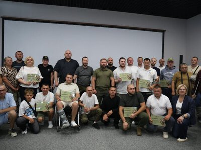 На Хмельниччині 34 родини ветеранів і загиблих військових отримали сертифікати на житло