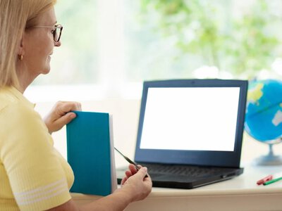  Педагогам Херсонщини з вересня підвищать заробітну плату на 20% 