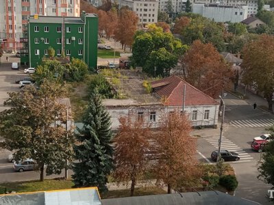 Хотіли дев’ятиповерхівку: що новий власник планував на місці колишньої автошколи