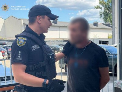 У центрі Франківська затримали чоловіка із тренувальною гранатою