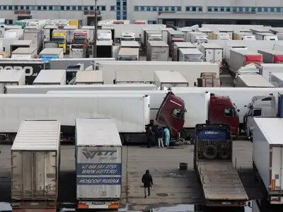 Удари українських дронів підвищили вартість вантажних перевезень у росії та посилили інфляцію