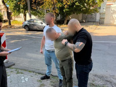 15 тисяч доларів за відстрочку та ВЛК: у Миколаєві викрили очільника обласного ТЦК