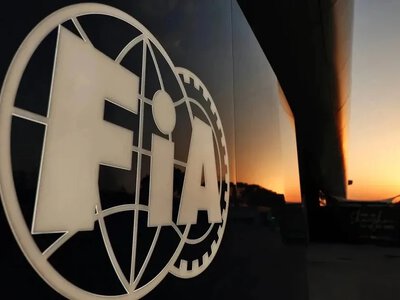 FIA скасувала обмеження для російських та білоруських пілотів