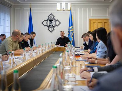 Секретар РНБО зустрівся з представниками бізнесу щодо захисту логістики від російських ударів