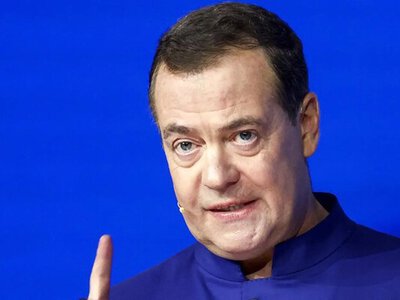 Відео: Медведєв образив росіян, які виступають проти війни