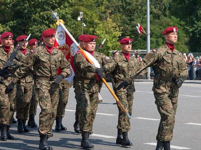 Україну не запросили на найбільший в історії Польщі військовий парад