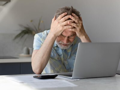 Субсидії під загрозою: що потрібно знати непрацюючим пенсіонерам про оформлення документів (Відео)