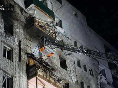 У Смілі у багатоповерхівку влучив дрон рф зі шрапнеллю, постраждали п'ятеро