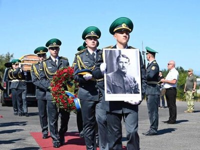Прах засновника ОУН Коновальця повернули на батьківщину