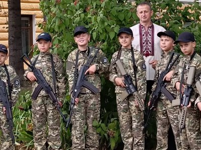 Дубенський центр національно-патріотичного виховання набирає дітей та молодь на заняття в гуртках