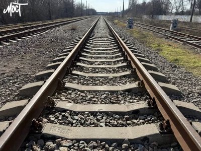 Троє жителів Херсонщини, які охороняли захоплену росіянами залізницю, отримали підозри - Херсон Daily