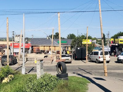 Фото. Железнодорожный рынок «ЖД базар» в городе Изюм