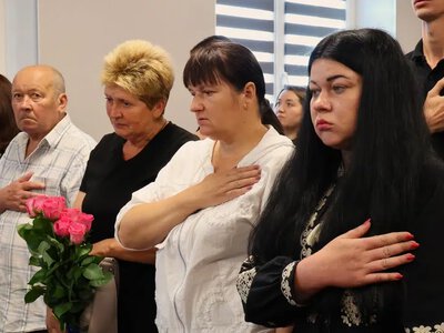 У Рівненському районі родинам загиблих Воїнів вручили високі державні нагороди та відзнаки