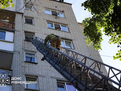Рятувальники оприлюднили кадри з місця пожежі у Рівному (+ВІДЕО)