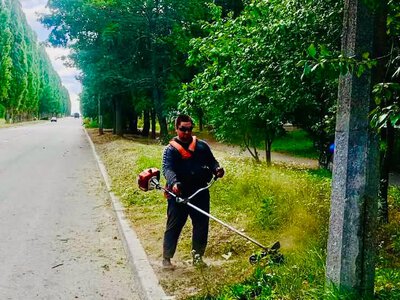 У Кролевці тривають роботи з благоустрою