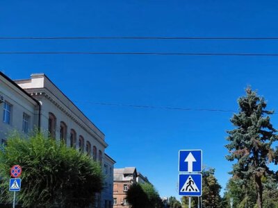 На вулиці Визволення у Вінниці змінили схему руху та впорядкували паркування