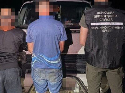 Переправлення військовозобов’язаних до Польщі за 3 тисячі доларів: волинянину оголосили підозру