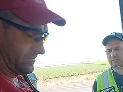 У Червоному Хресті заявили, що їхнього водія мобілізували під час евакуації цивільних. Поліція розпочала розслідування