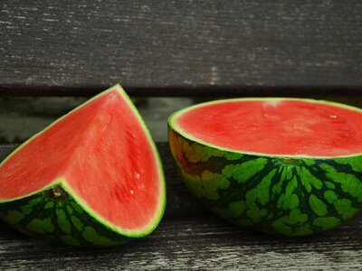 Кавун не доведеться різати навмання: стиглий плід видають дві деталі