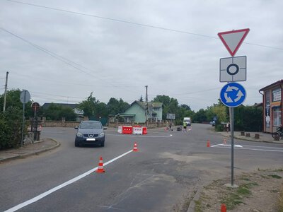 У Косові встановили експериментальну кільцеву розв’язку