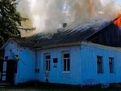 У селі на Буковині горіла будівля сільської ради: деталі від рятувальників