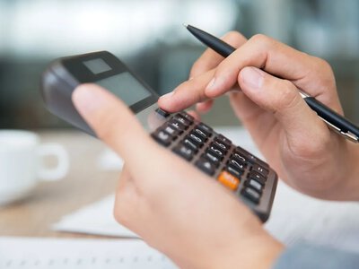 ФОП чи ТОВ у 2026 році: де податки нижчі і який бізнес вигідніший
