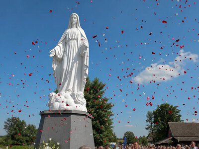 У Польщі відкрили статую Діви Марії, яку вважають найвищою в Європі