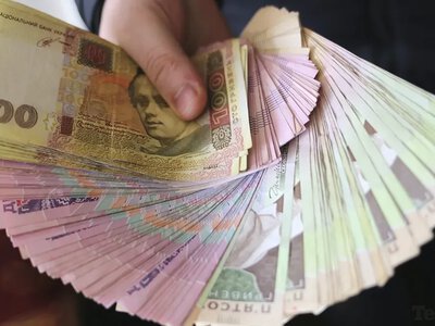У Кременчуцькій громаді кількість справ щодо невиплати зарплати скоротилася з 40 до 3