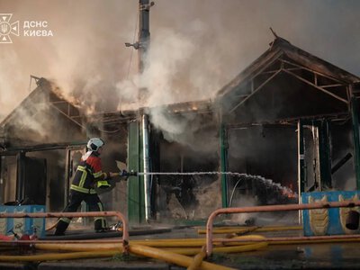 Росія вдарила по Києву балістичними ракетами: горів ринок, є постраждалі