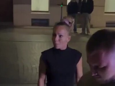 Жінці, яка плювалася та вигукувала образи в бік українців у Познані, загрожує до п’яти років в’язниці (ВIДЕО)