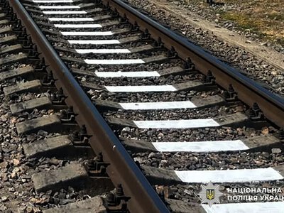Трагічний інцидент на переїзді в Миргородському районі: загинула жінка