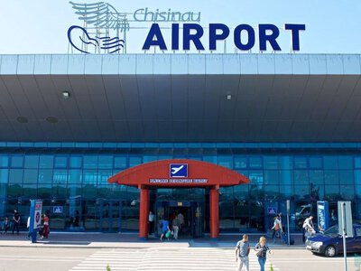 Аеропорт Кишинева запустив безкоштовний трансфер для пасажирів з українського потяга