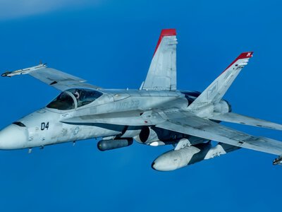 Винищувач НАТО F-18 збив дрон над Румунією