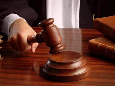 Волонтерка з Рівного через суд намагалася забрати спадщину у баби