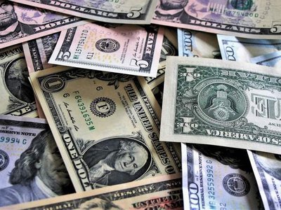 росіяни масово виводять гроші з країни – розвідка