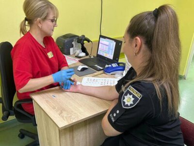 Поліцейські Уманщини здали кров для тих, хто її потребує