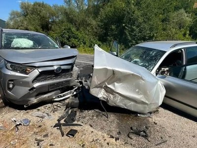На Рахівщині зіткнулися три автомобілі: один водій загинув, двоє людей травмувалися