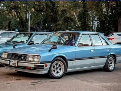 45-річний Nissan помітили в Одесі: колись такі авто привозили моряки