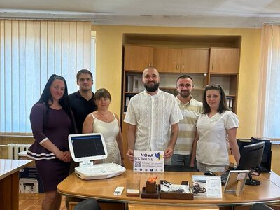 Хустська центральна лікарня отримала сучасний УЗД-сканер від благодійників