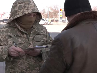 Штраф ТЦК завис у боргах: коли заблокують картки та заберуть майно