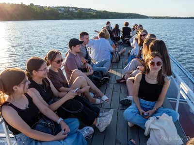 У Тернополі новий теплохід «Йота» вийшов у перші випробувальні рейси з пасажирами
