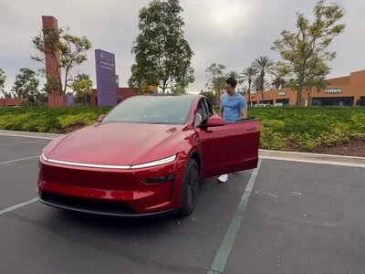 Американець розкрив приховані функції електрокарів Tesla, про які не знають багато власників