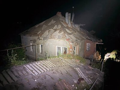 Росіяни двічі вдарили по Ізюму: пошкоджені будинки, є постраждалі