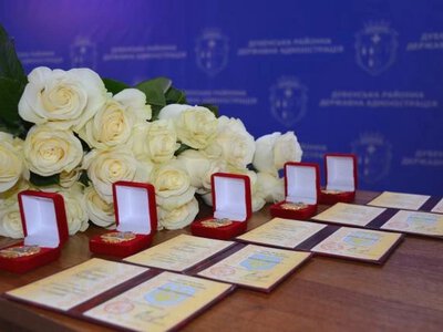 П’ятьом жителькам Дубенщини присвоїли звання «Мати-героїня»